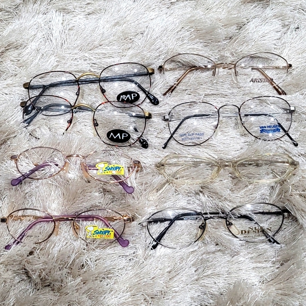 New Mix of Vintage eyeglasses store display